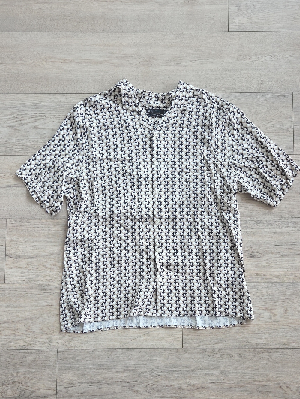 Simons White Short-Sleeve Button-Down with Black Geometric Print